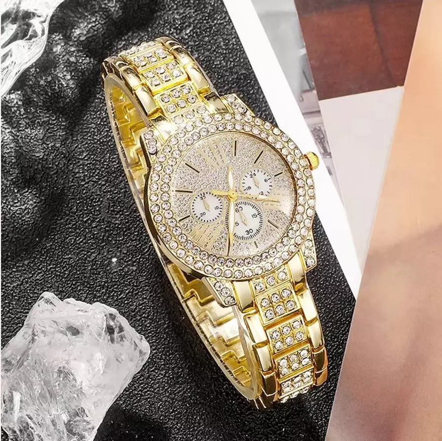 Crystal Bracelet Watch — Women's Quartz