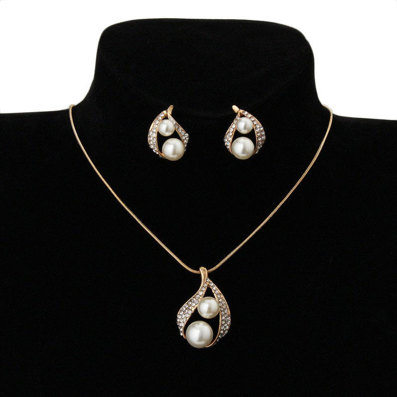 Pearl Drop Bridal Necklace Set