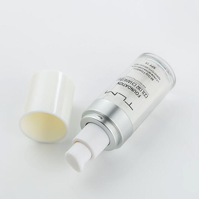Color-Changing Liquid Foundation