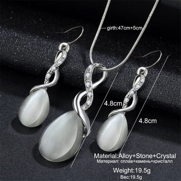 Opal Bridal Jewelry Set — Necklace & Drop Earrings