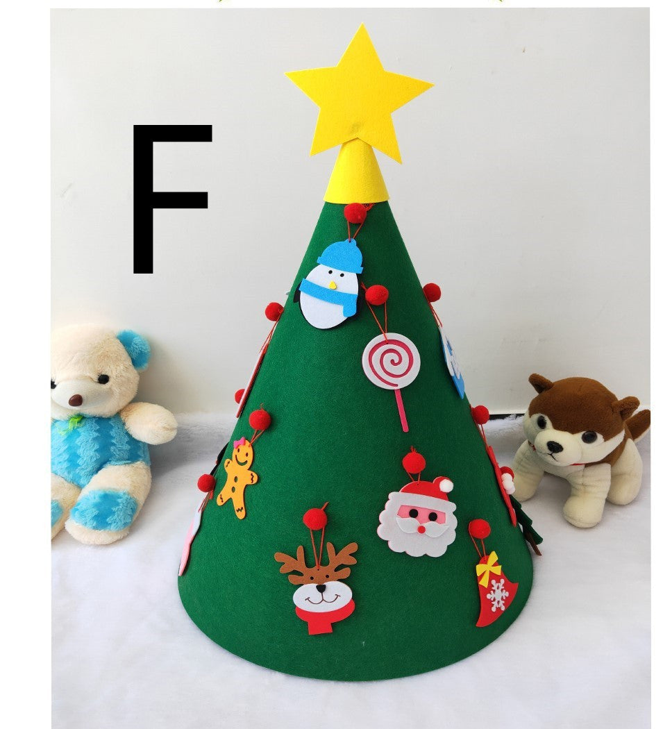 DIY Felt Christmas Tree with Decorations
