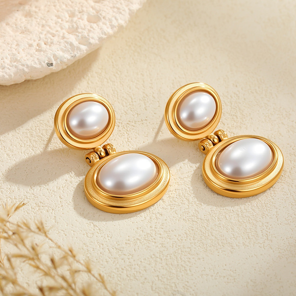 French Retro High-grade Stainless Steel Earrings