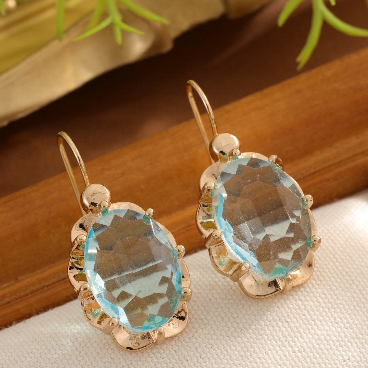 Personalized Fashionable Diamond Studded Niche Temperament Earrings